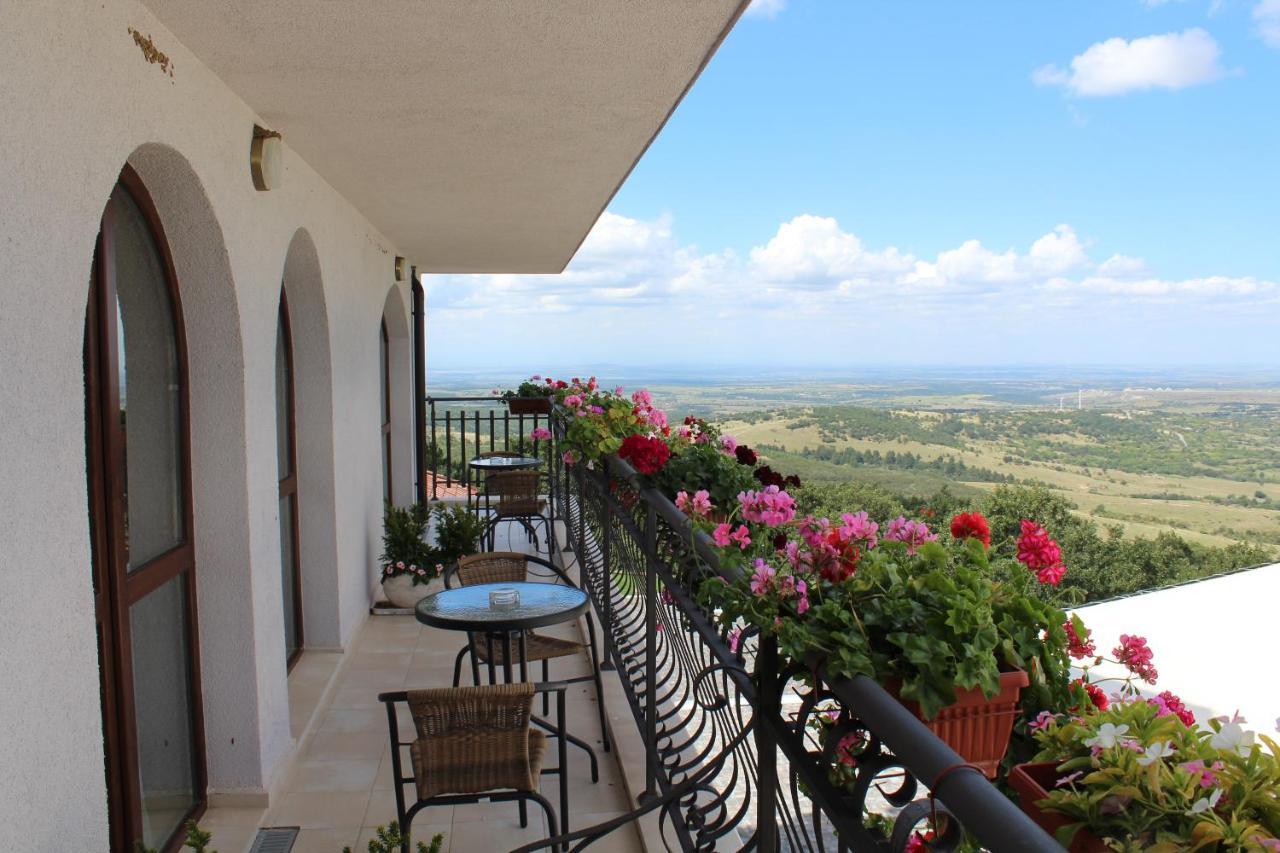 Zaara Estate Winery Hotel & Spa Glavan Kültér fotó