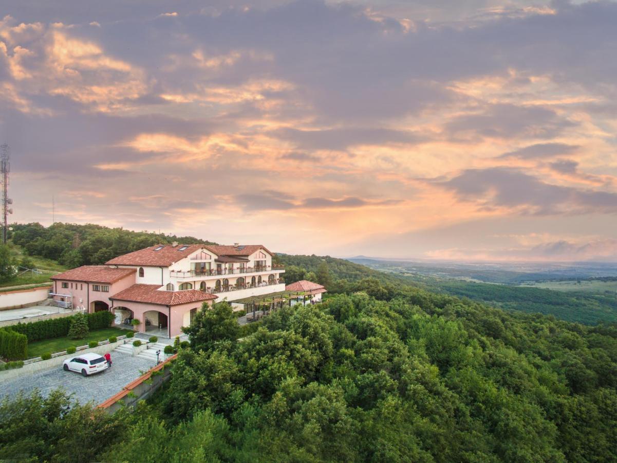 Zaara Estate Winery Hotel & Spa Glavan Kültér fotó